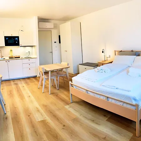 Borgo Terra Village 假日公园